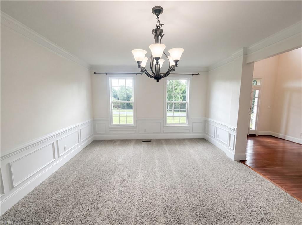 7791 Newhaven Drive Property Photo 12