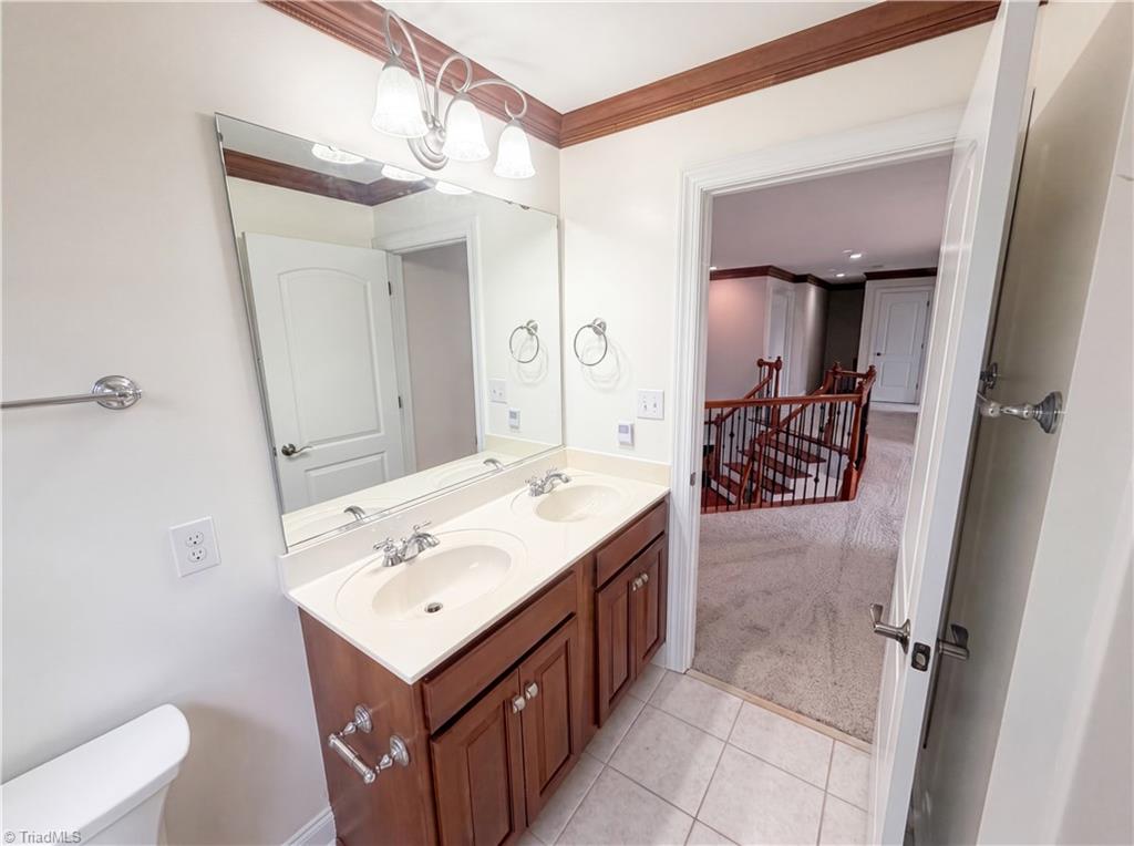7791 Newhaven Drive Property Photo 26