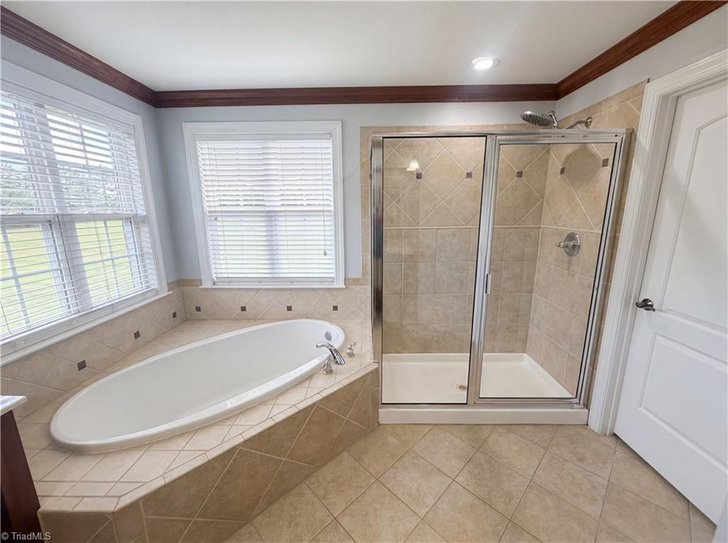 7791 Newhaven Drive Property Photo 29