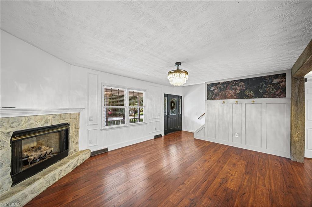 310 Yale Street Property Photo 15