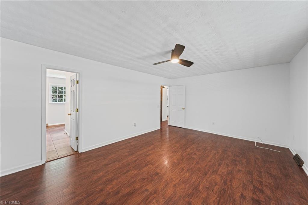 310 Yale Street Property Photo 24