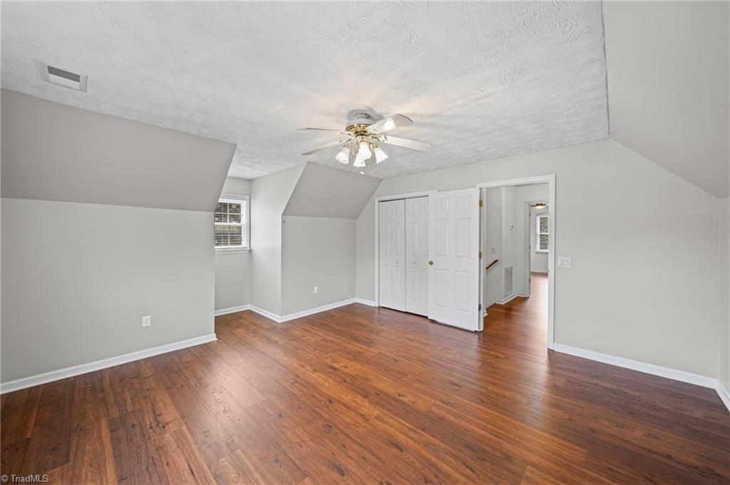 310 Yale Street Property Photo 30
