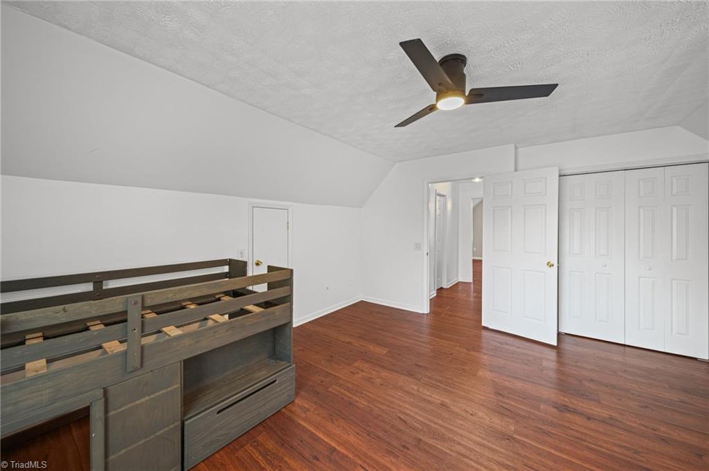 310 Yale Street Property Photo 34