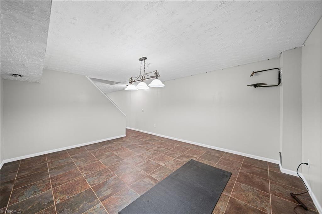 310 Yale Street Property Photo 36