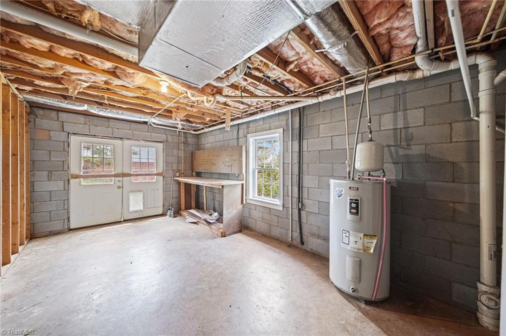 310 Yale Street Property Photo 37