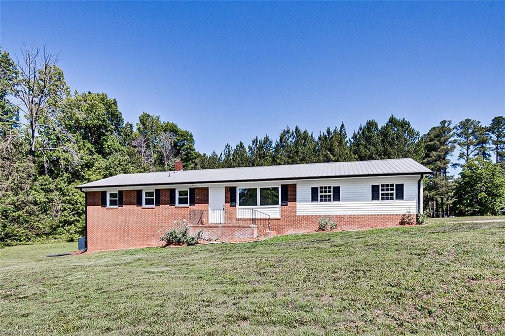 995 Farmer Road Property Photo 2