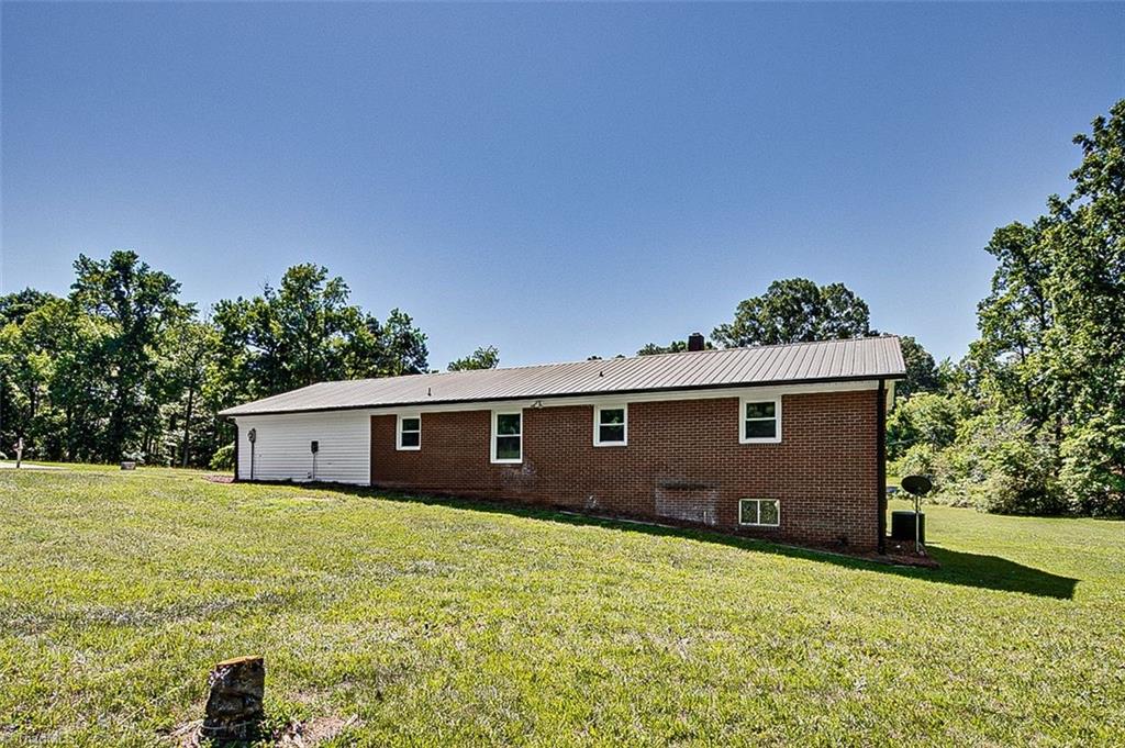 995 Farmer Road Property Photo 31