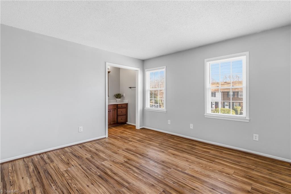 3229 Regents Park Lane # A Property Photo 16