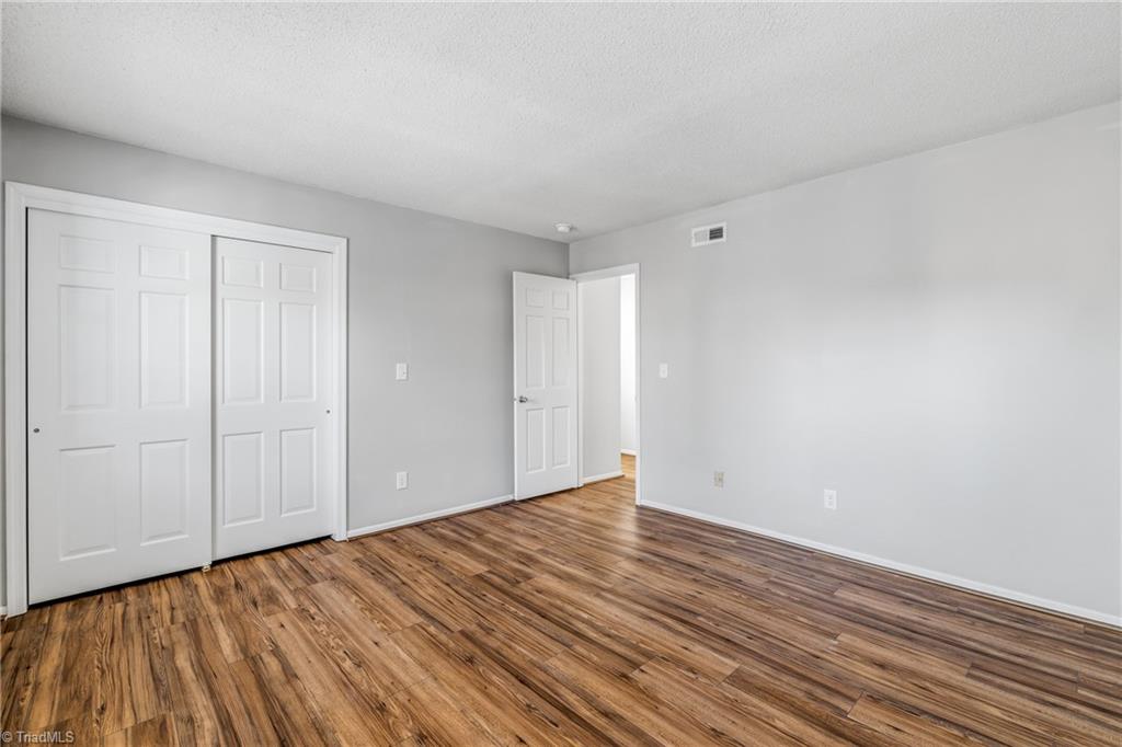 3229 Regents Park Lane # A Property Photo 18