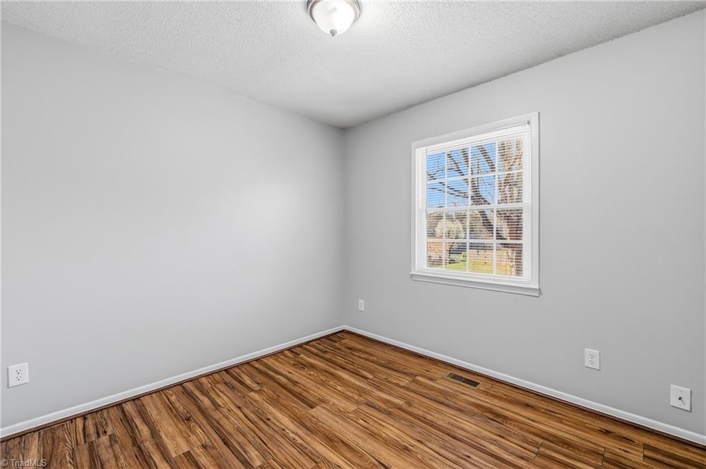 3229 Regents Park Lane # A Property Photo 21