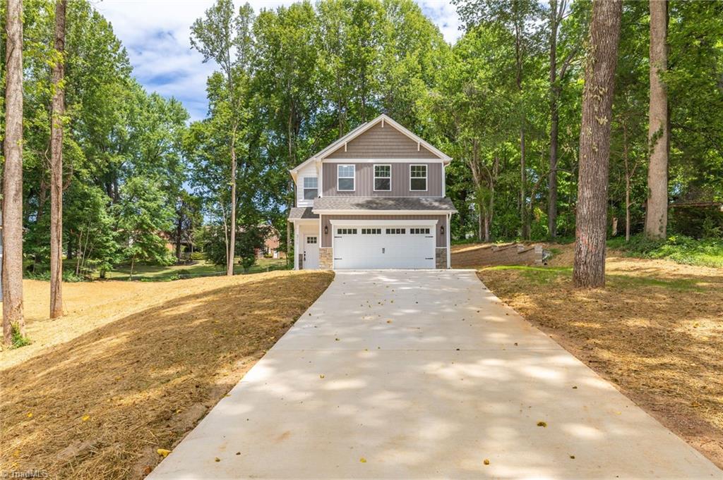 311 Lily Drive Property Photo 2