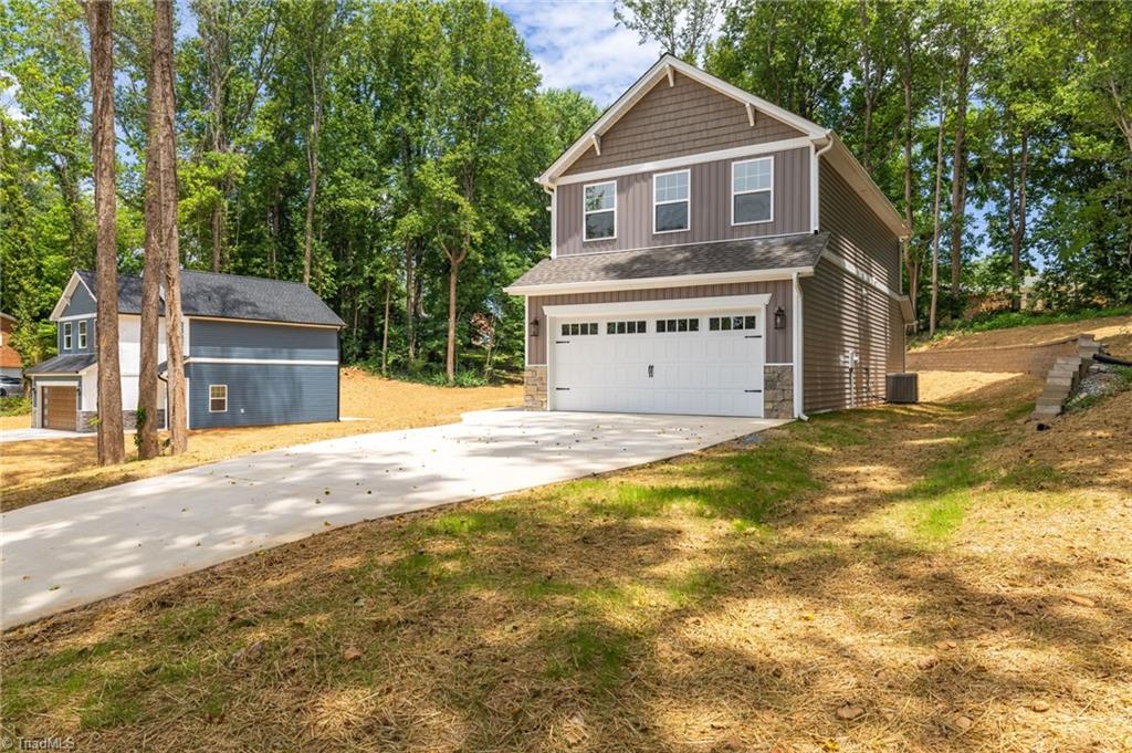 311 Lily Drive Property Photo 4