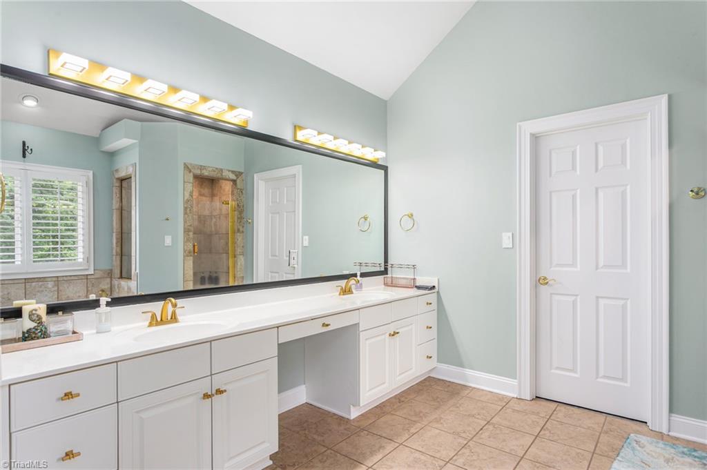 6003 Morganshire Drive Property Photo 24