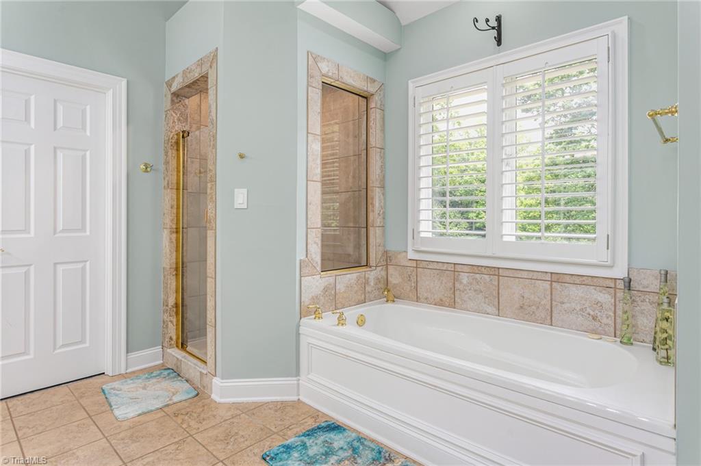 6003 Morganshire Drive Property Photo 26