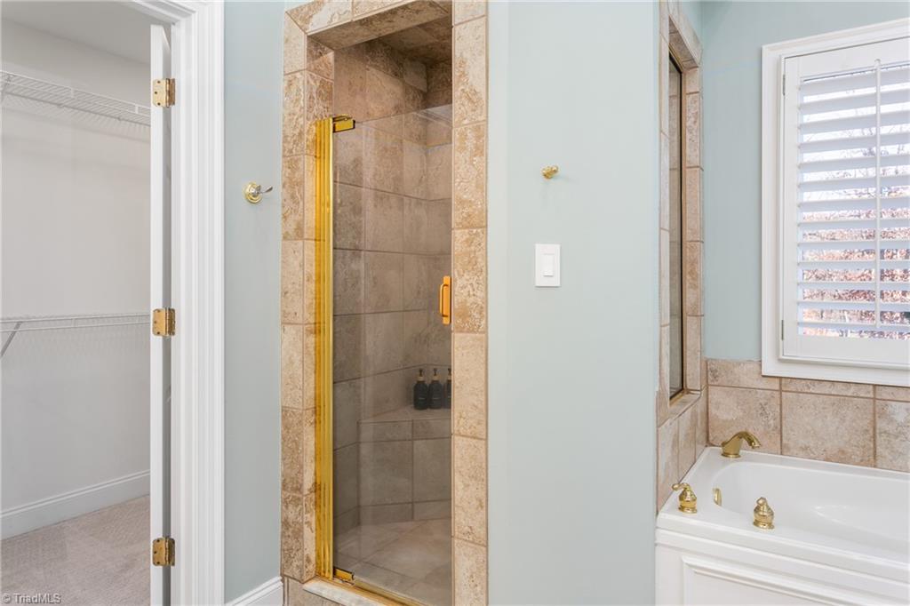 6003 Morganshire Drive Property Photo 27