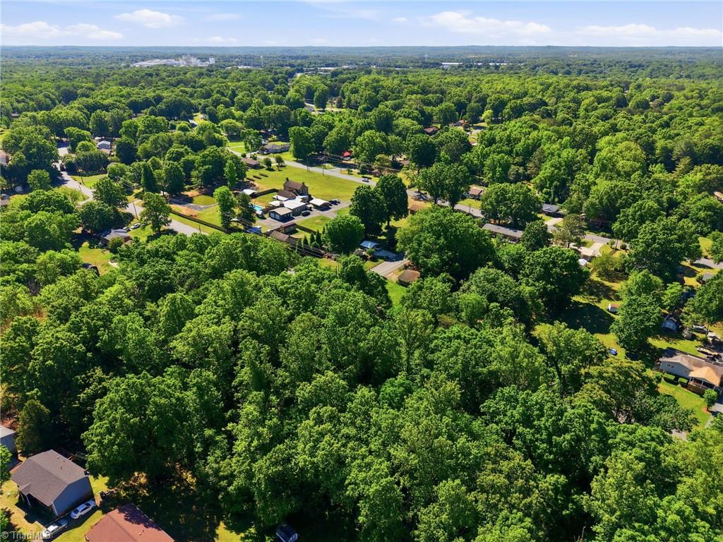 000 Sunset Drive Property Photo 8