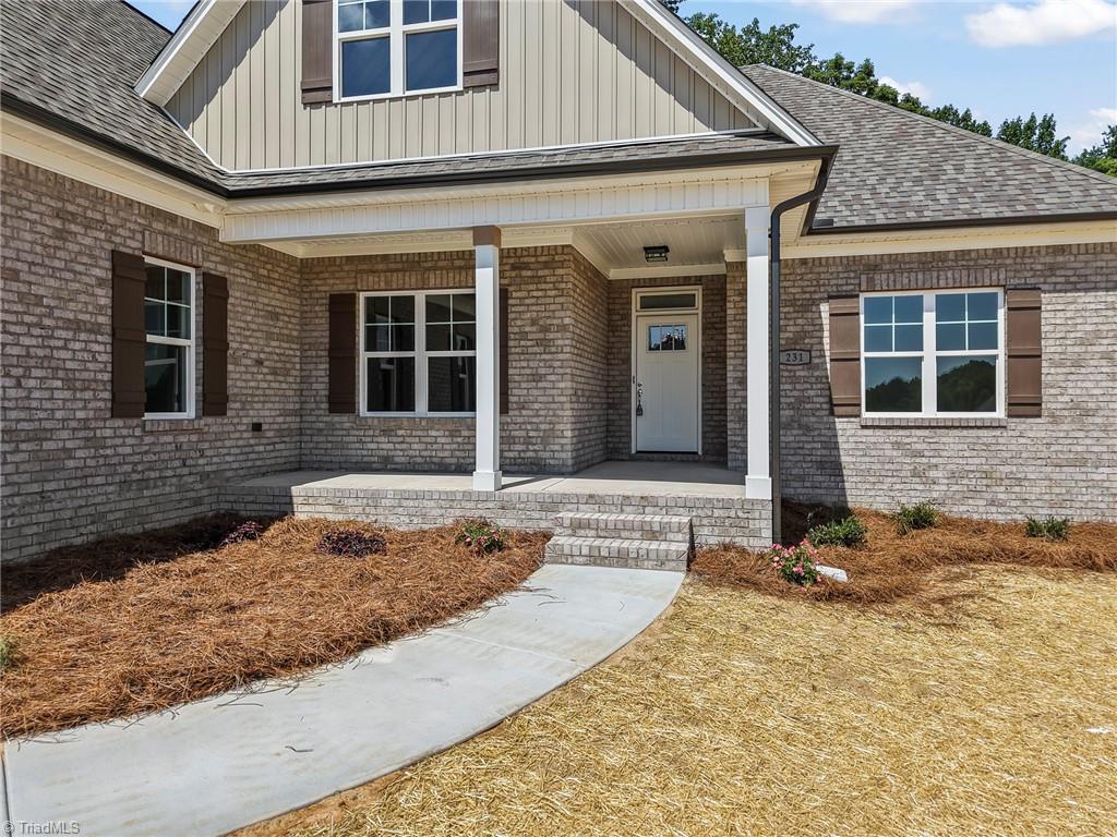 231 Cool Run Property Photo 3