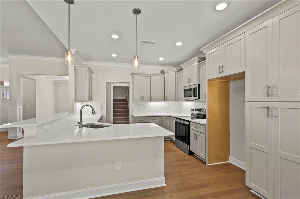 231 Cool Run Property Photo 10