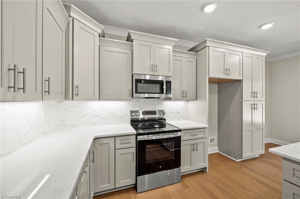 231 Cool Run Property Photo 13