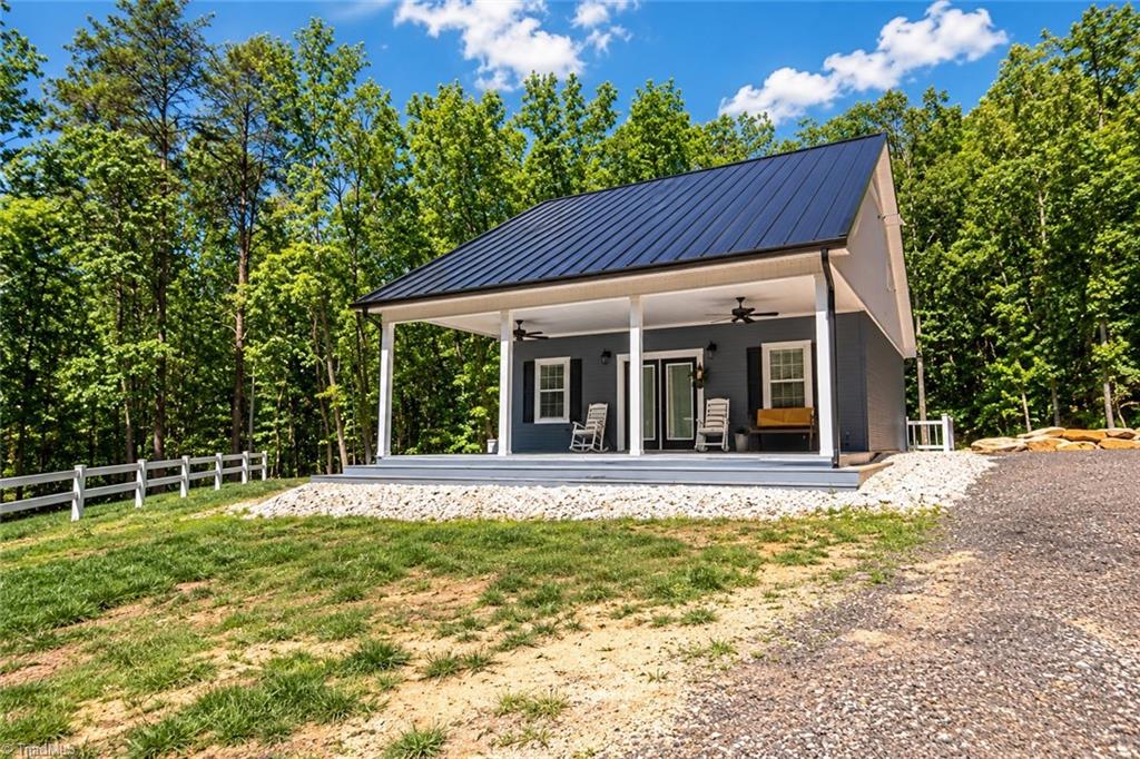 1325 Doyle Cromer Road Property Photo 1