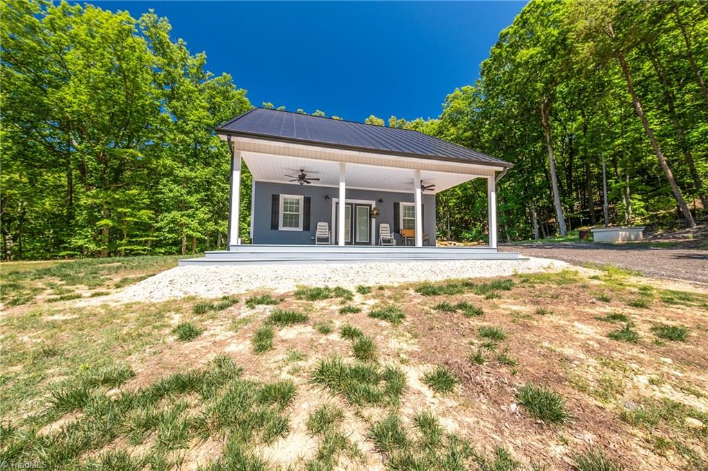 1325 Doyle Cromer Road Property Photo 3