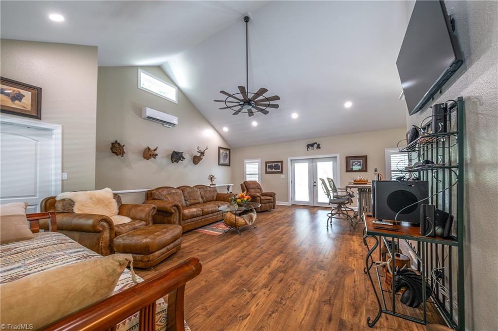 1325 Doyle Cromer Road Property Photo 15