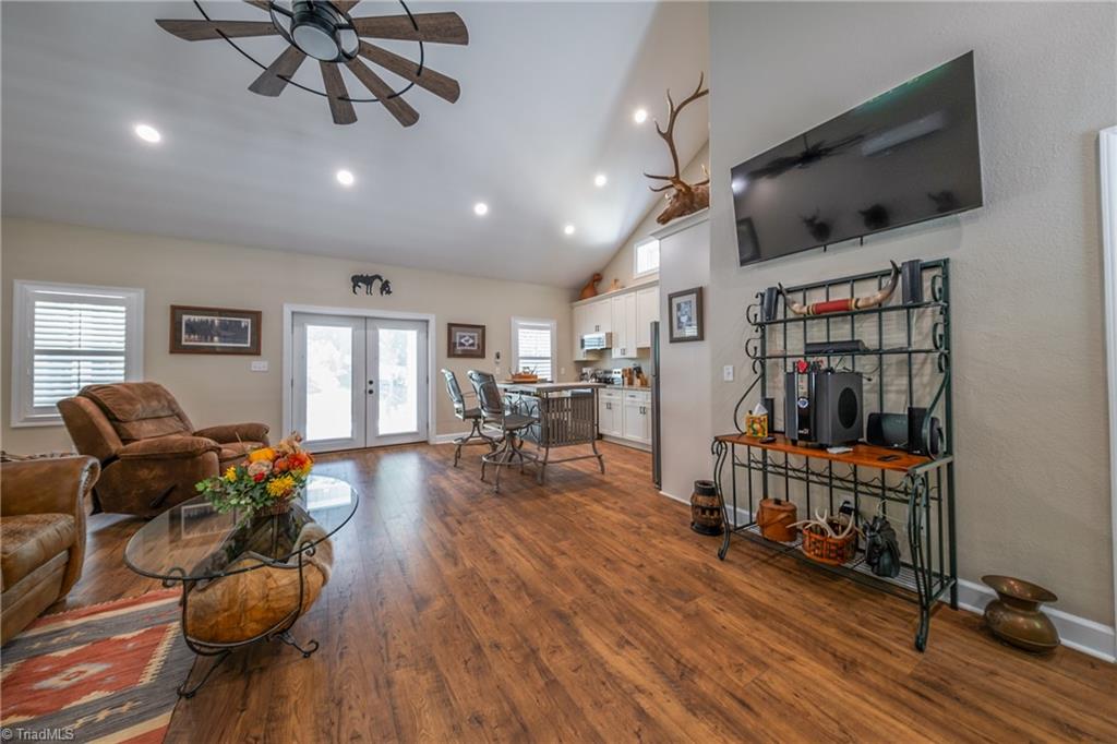 1325 Doyle Cromer Road Property Photo 17