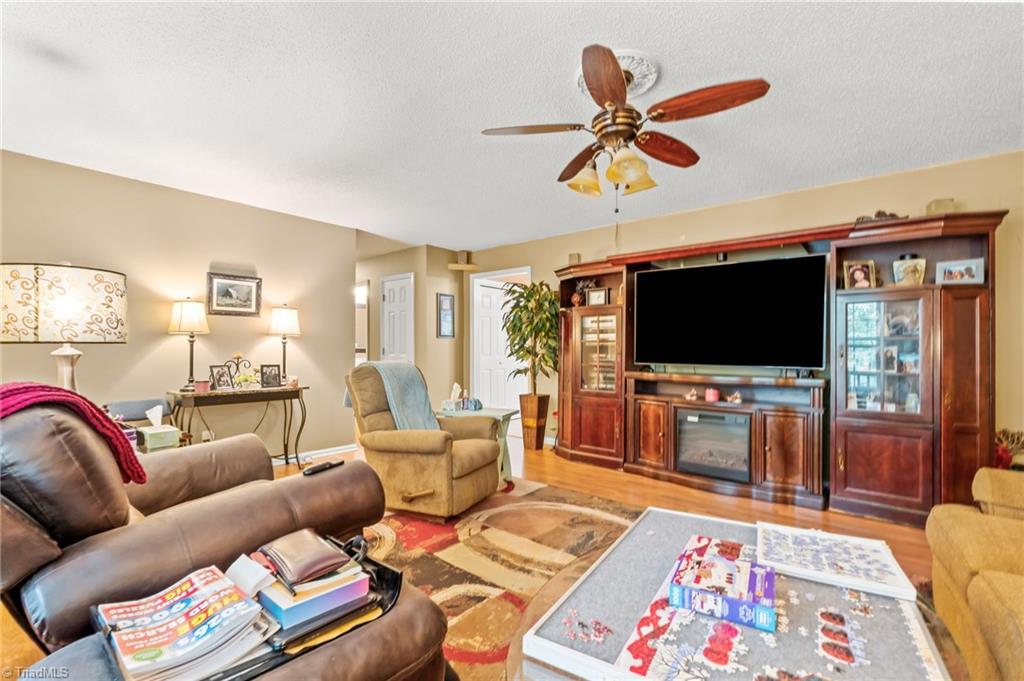 143 Shimmer Drive Property Photo 12