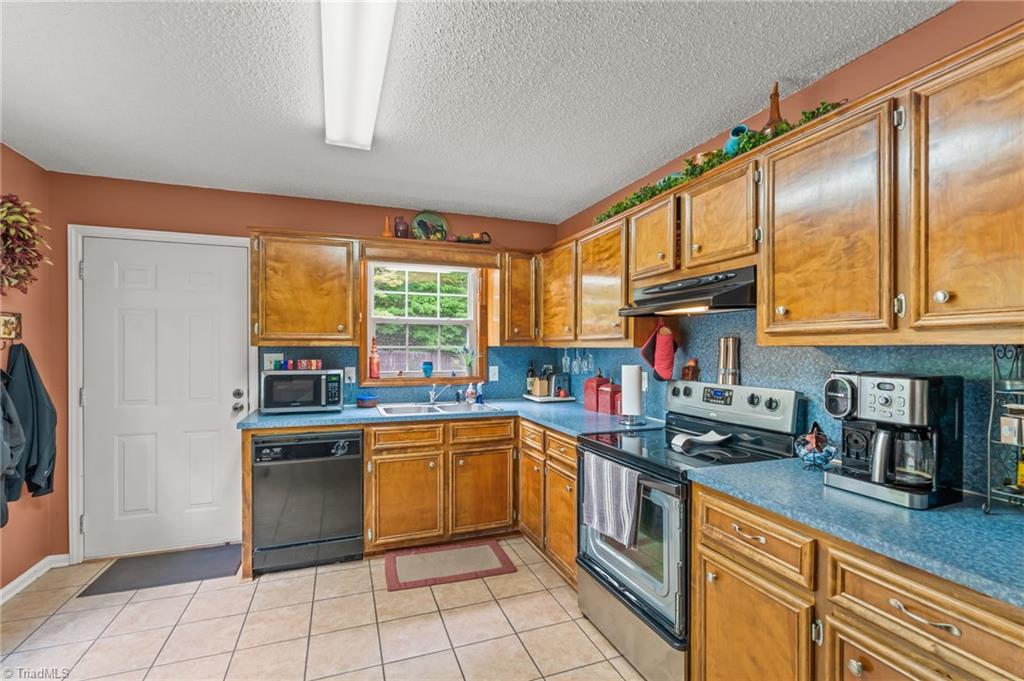 143 Shimmer Drive Property Photo 13