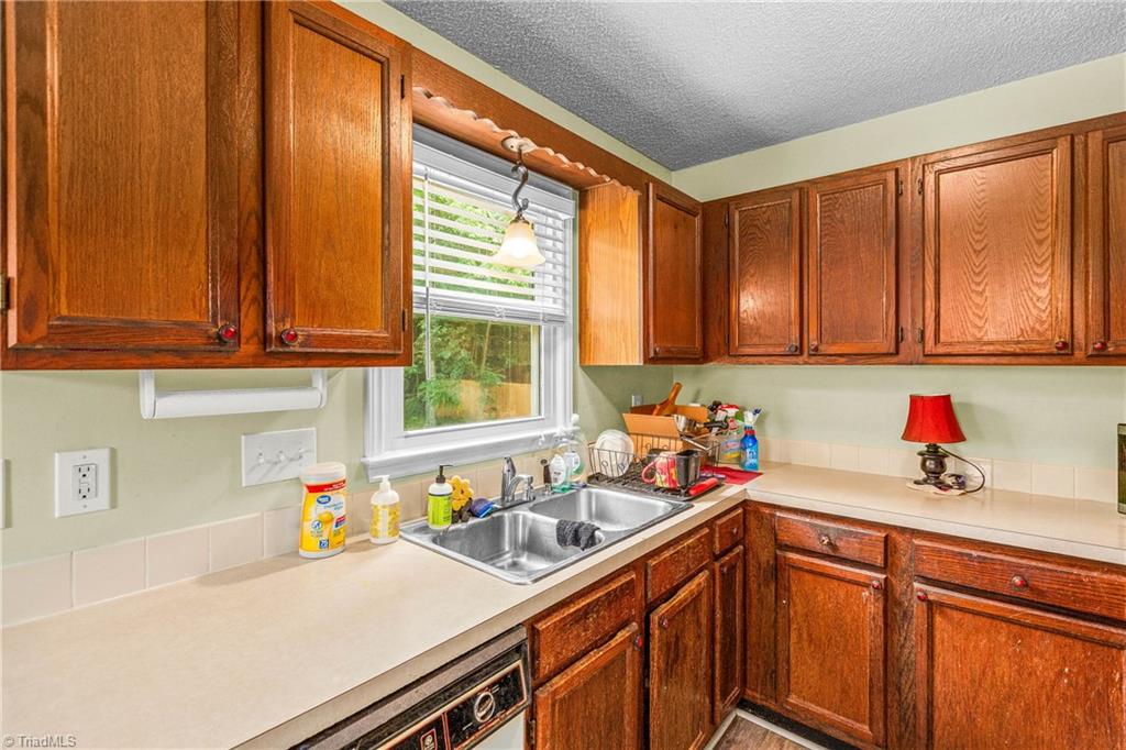 3113 Russell Way Lane Property Photo 11