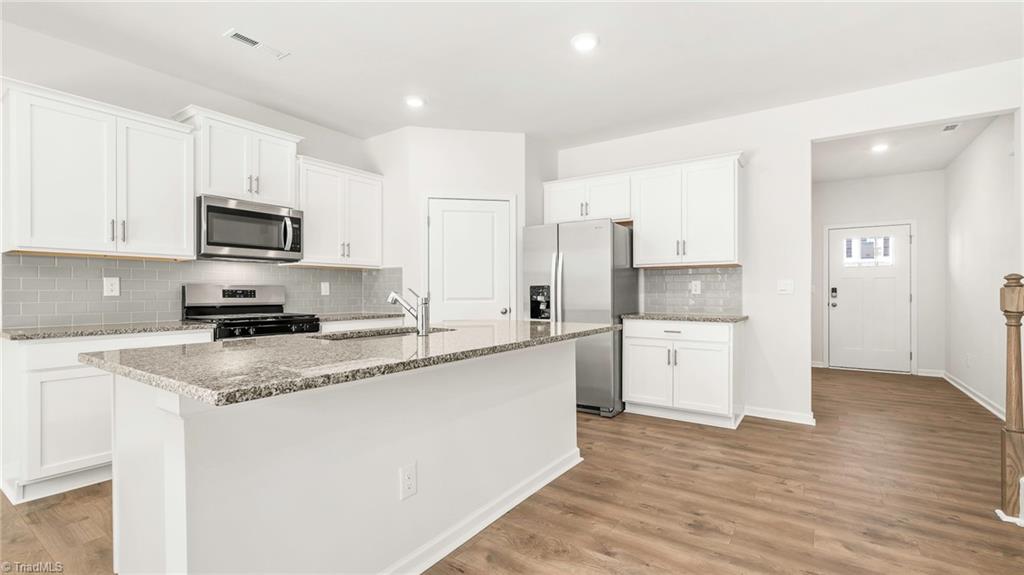 834 Bryson Boulevard Property Photo 7