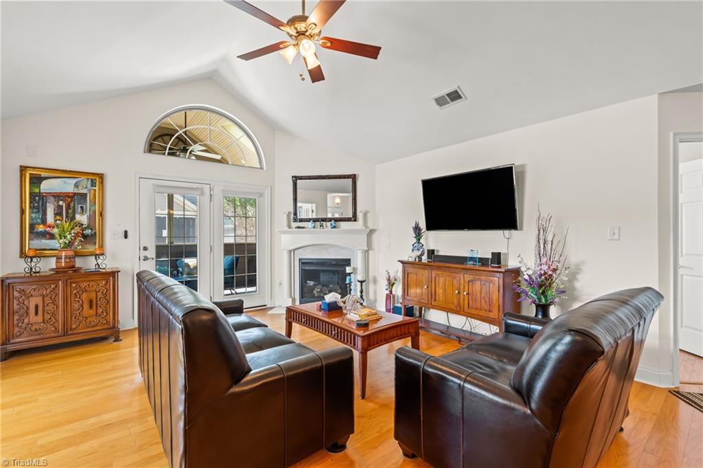 23 Pitlockry Place Property Photo 4