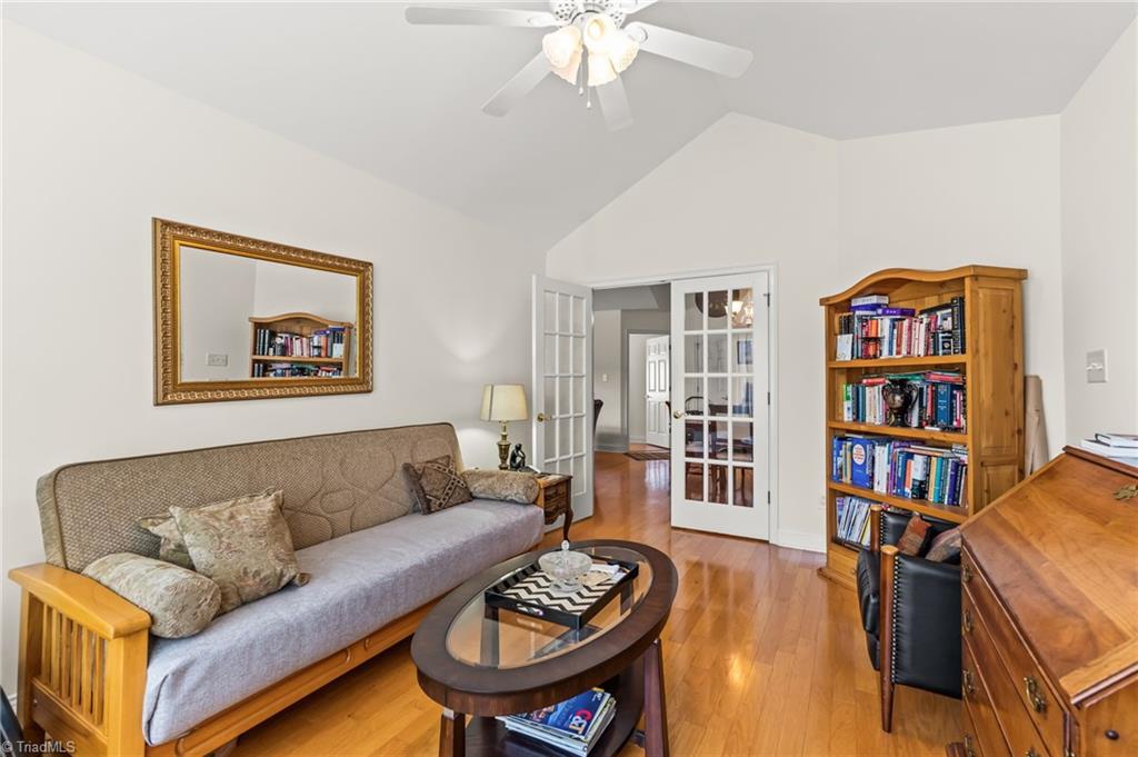 23 Pitlockry Place Property Photo 10