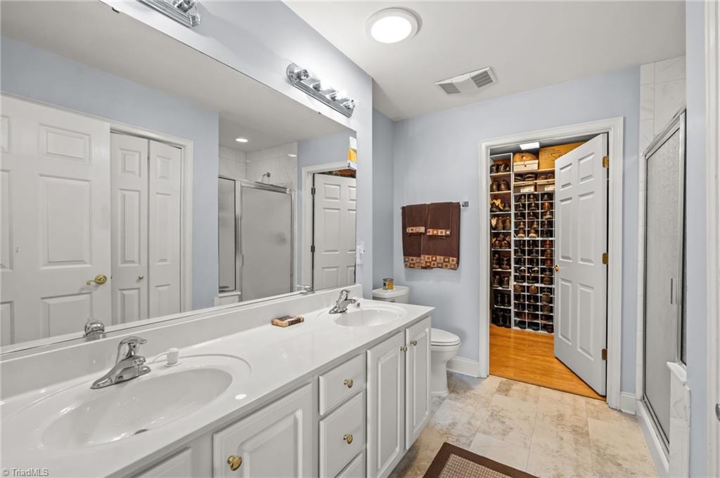 23 Pitlockry Place Property Photo 17