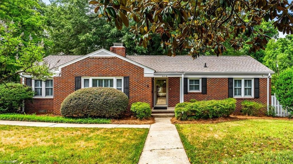 618 W Cornwallis Drive Property Photo 1