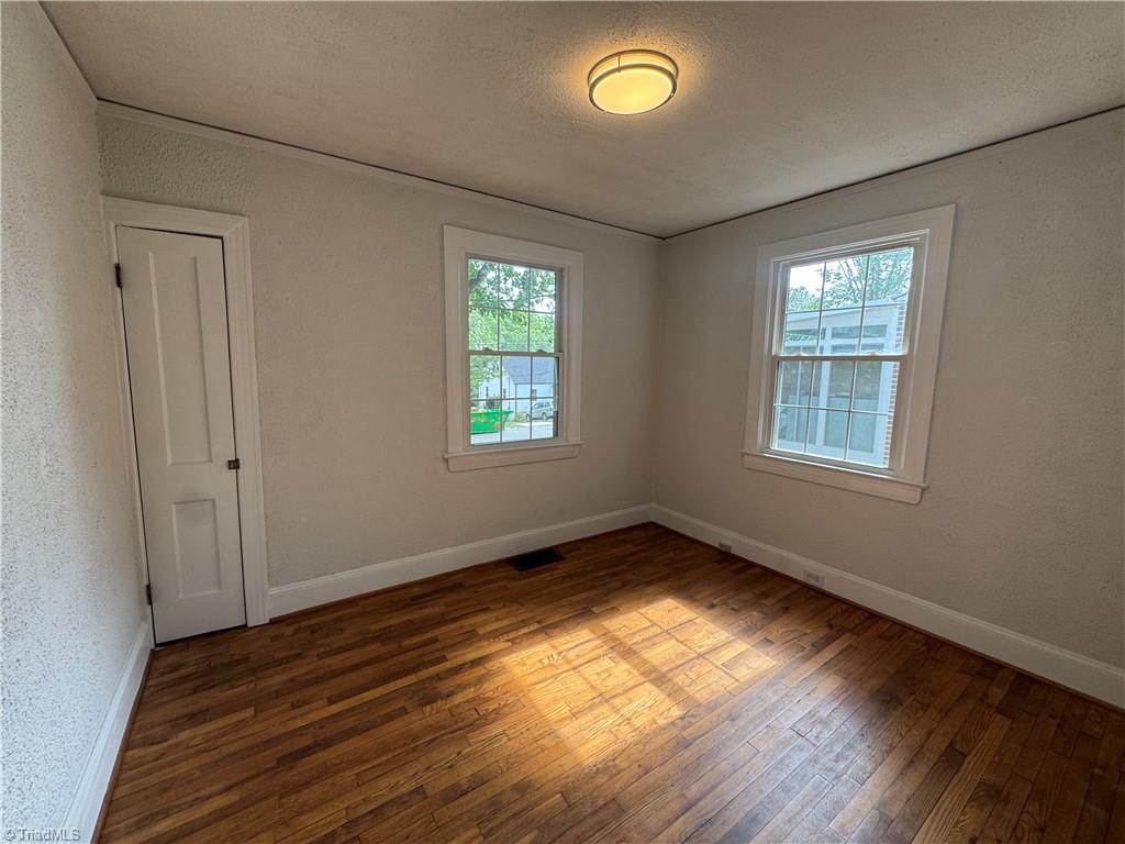2369 Jefferson Avenue Property Photo 9