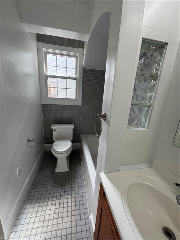 2369 Jefferson Avenue Property Photo 10