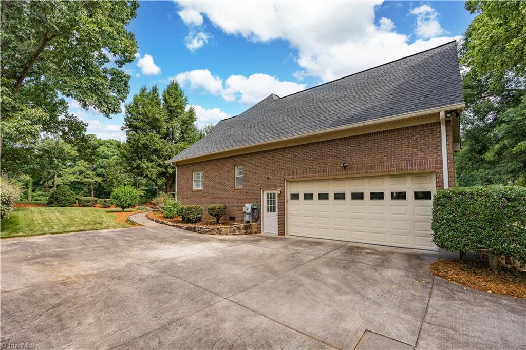 661 Nassau Trail Property Photo 32