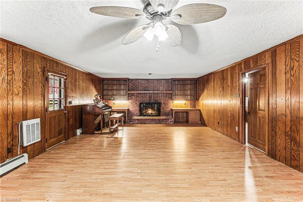 1040 Beechwood Road Property Photo 6