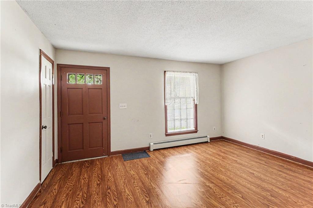 1040 Beechwood Road Property Photo 11