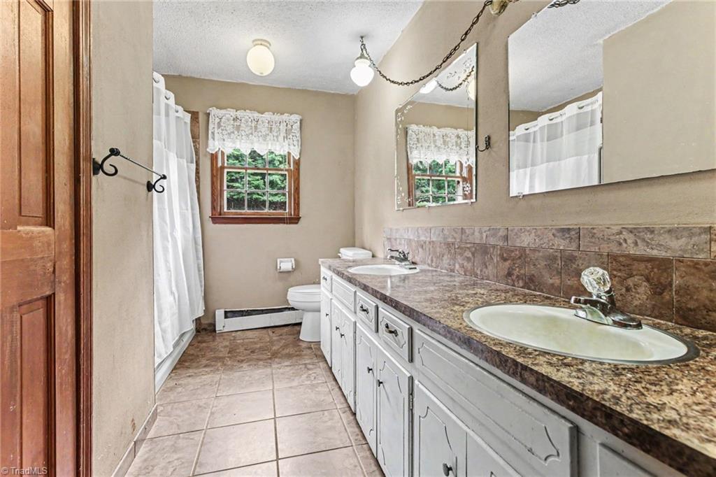 1040 Beechwood Road Property Photo 17