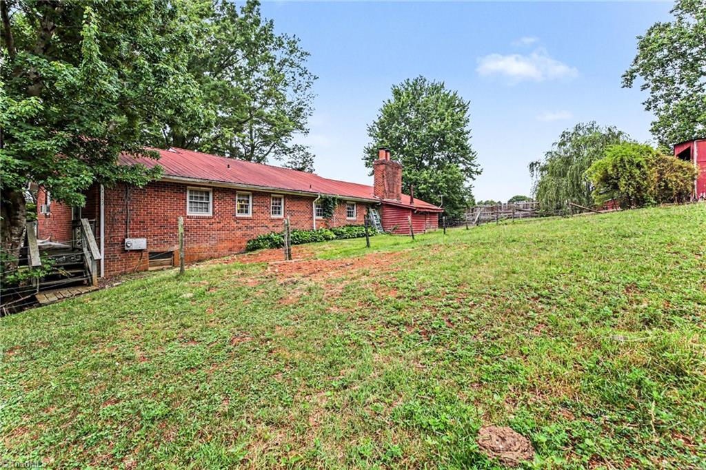 1040 Beechwood Road Property Photo 20