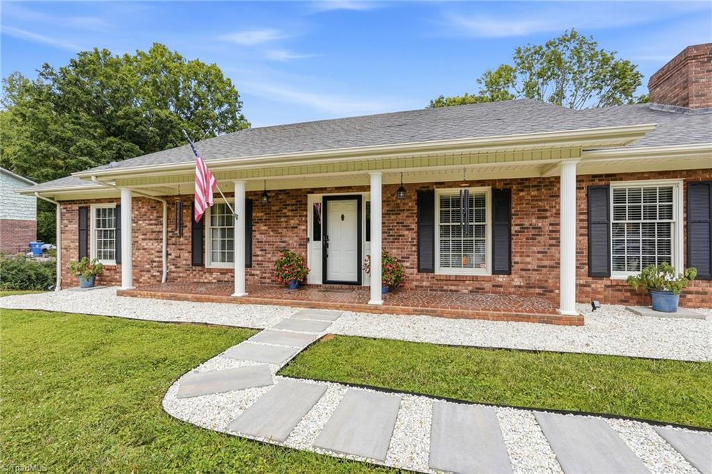 1692 Pads Road Property Photo 1