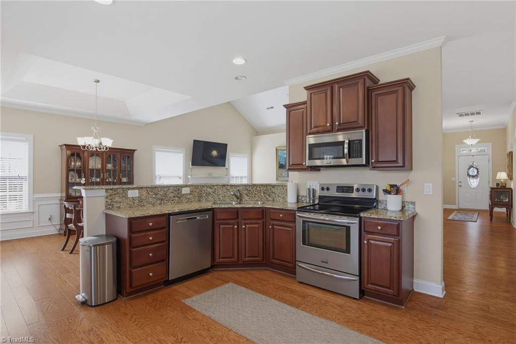 5399 Dobson Road Property Photo 9