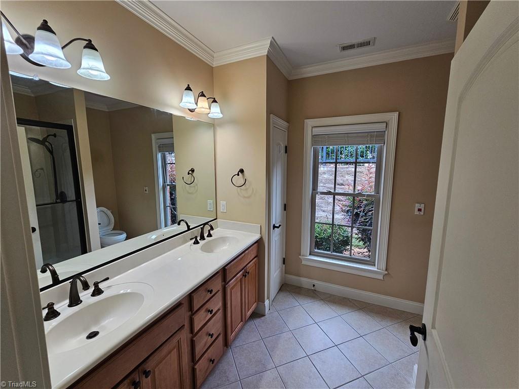 121 Oleander Drive Property Photo 14