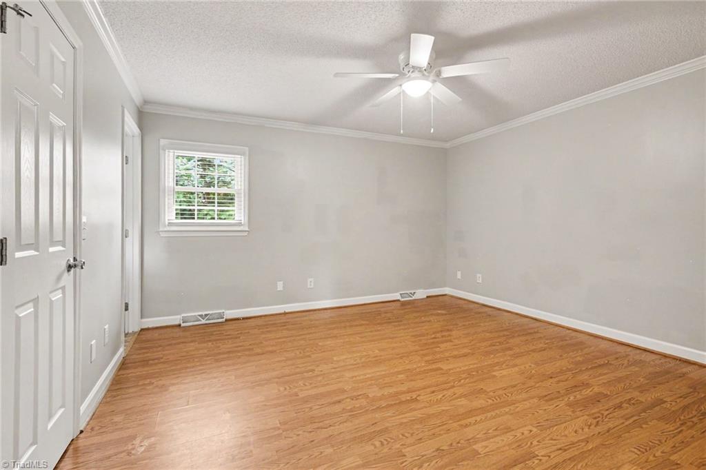 3854 Forest Valley Drive Property Photo 10