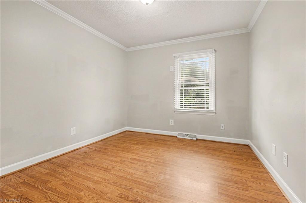 3854 Forest Valley Drive Property Photo 14