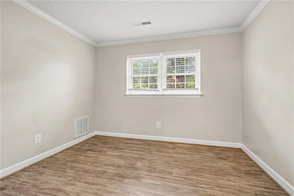 3854 Forest Valley Drive Property Photo 15