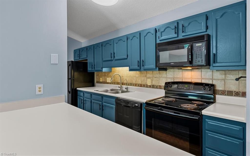 3701 Cotswold Terrace # K Property Photo 4