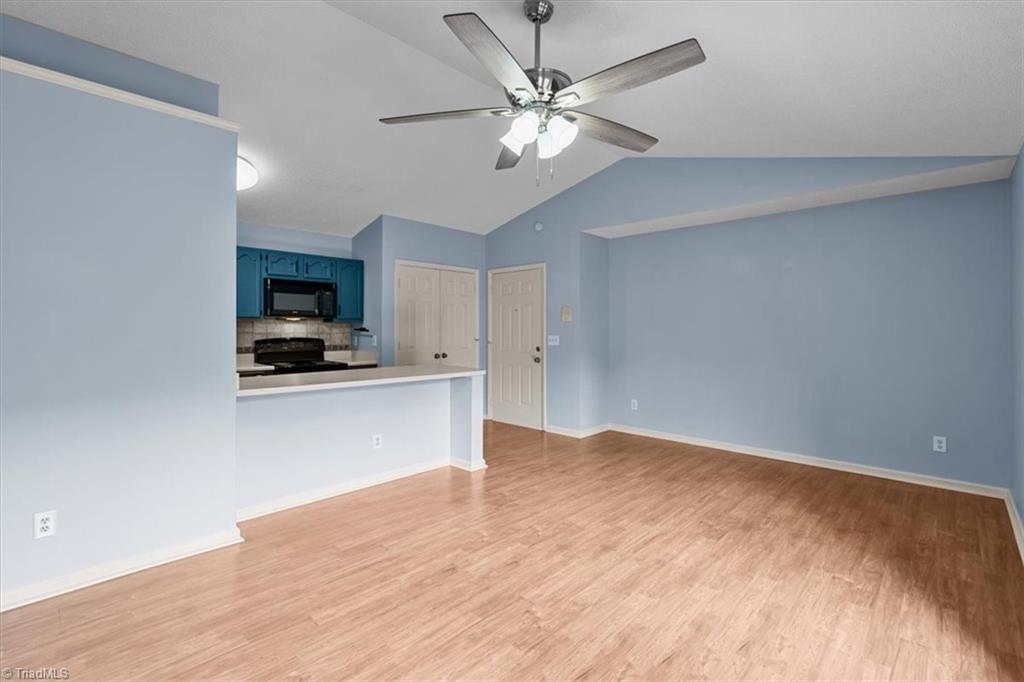 3701 Cotswold Terrace # K Property Photo 26